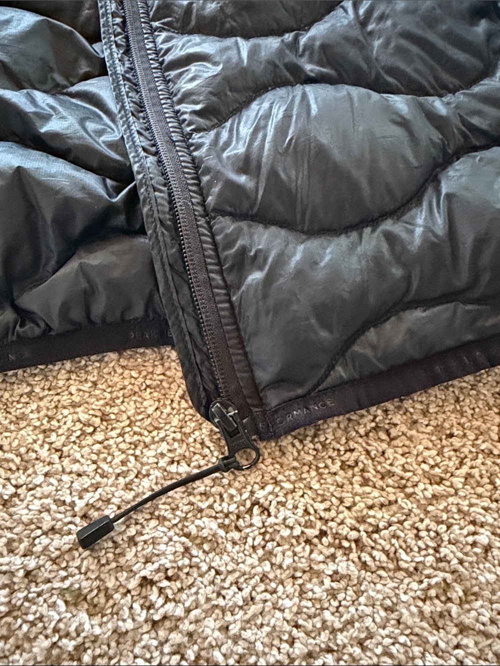 Peak Performance Helium Lightweight Jacket- Black - Picture 12 of 15